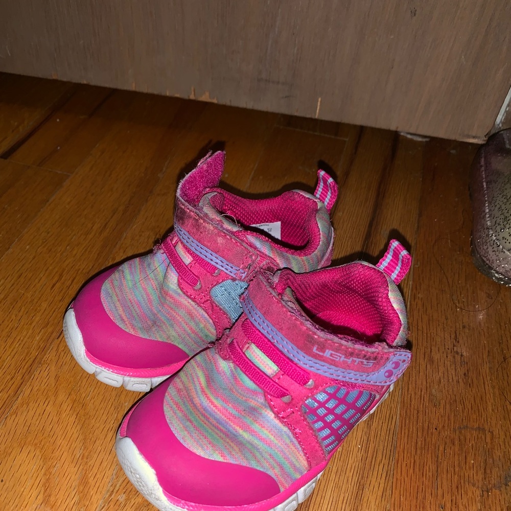 Used light up target shoes